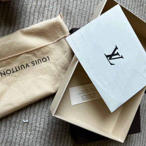 Louis Vuitton Vernis Sarah wallet - Picture 5 of 9